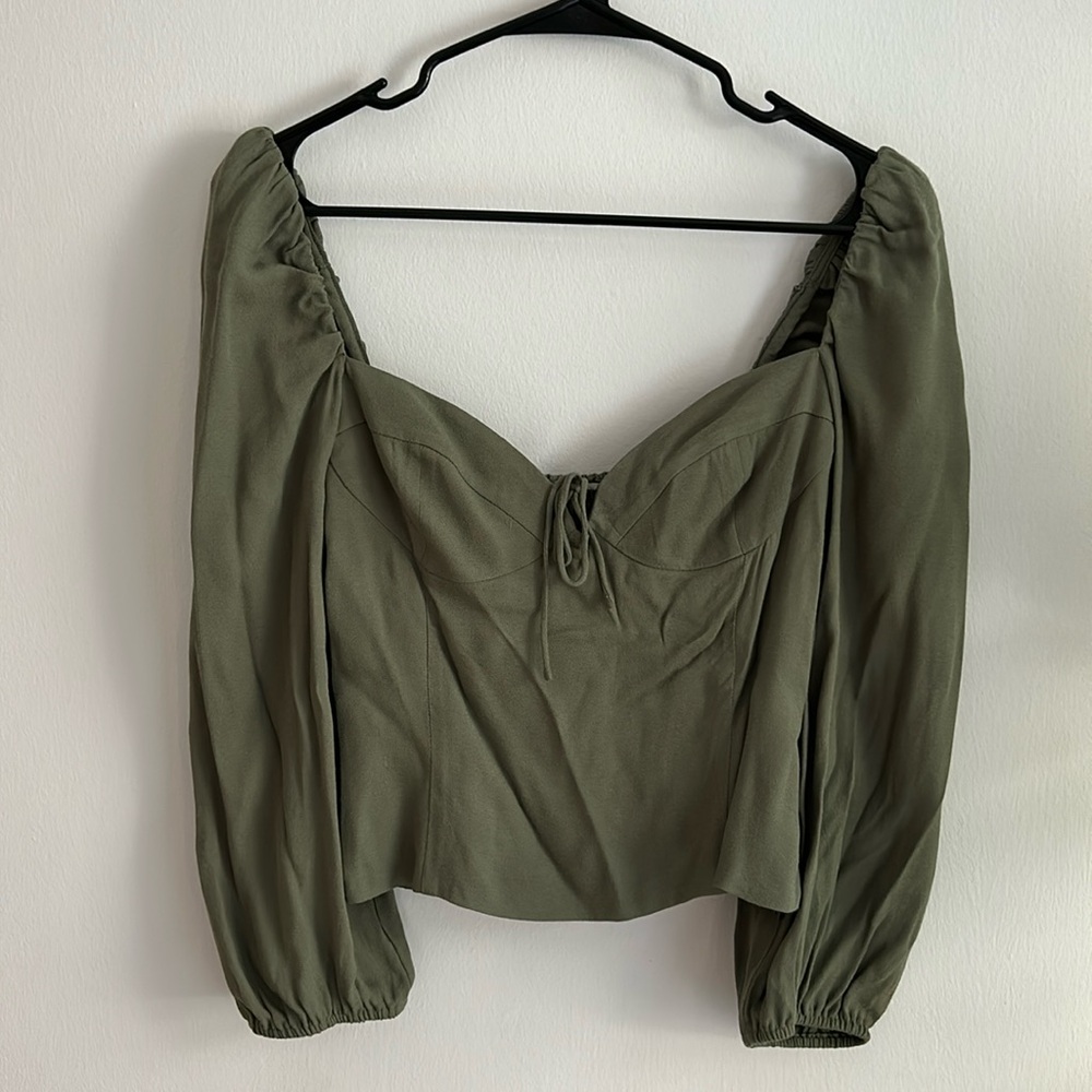 Wilfred (Aritzia) olive green, M, long sleeve blouse